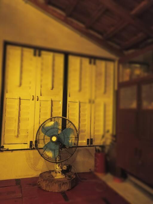 10 Pax 经典怀旧 精品民宿rareclassic超经典 Rumah percutian *