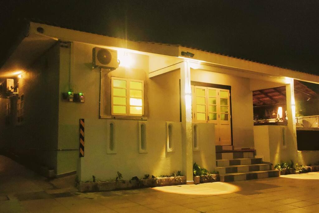 10 Pax 经典怀旧 精品民宿rareclassic超经典 * Ipoh